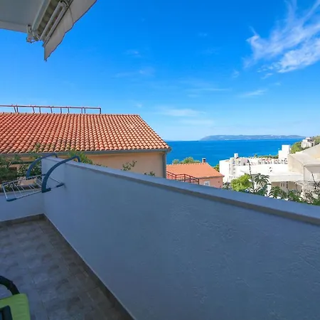 Viola * Tučepi